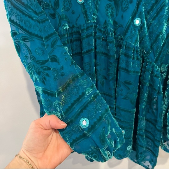 For Love & Lemons J'adore Velvet Long Sleeve Mini Dress in Emerald - Picture 11 of 12